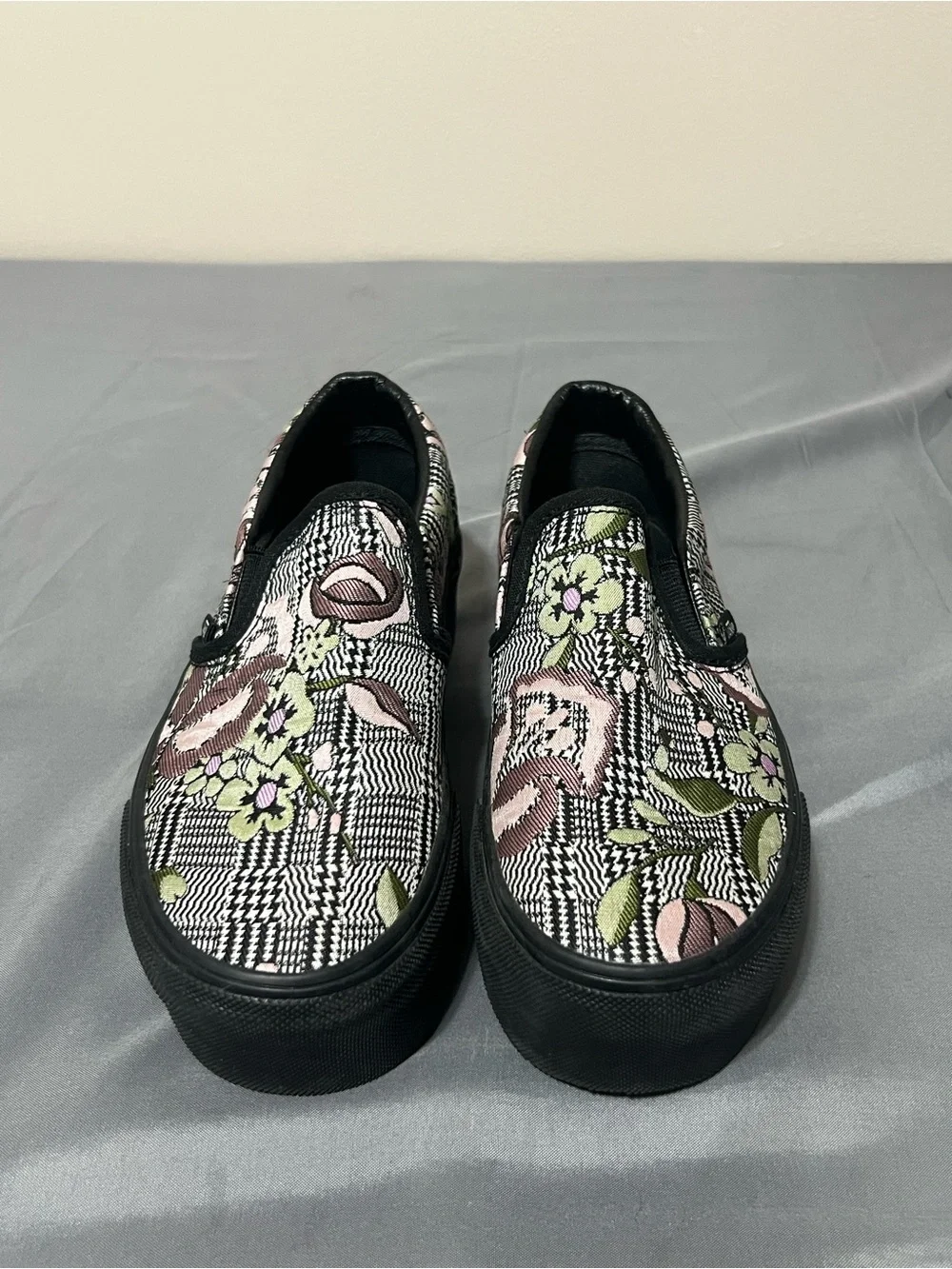 Vans Women's Classic Slip On Stackform Tapestry Floral Platform Shoes Size 5